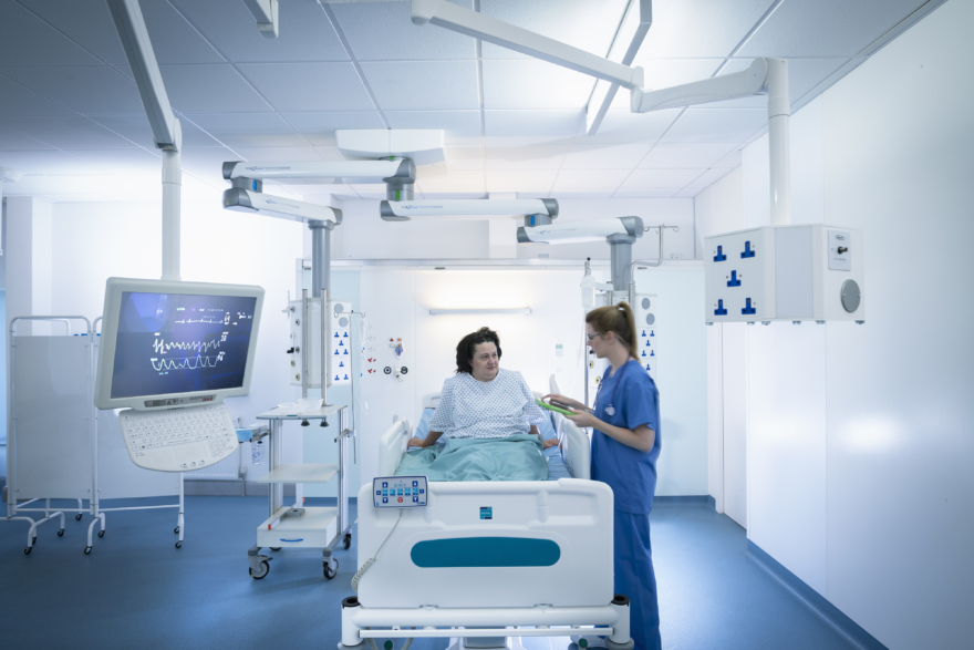 Critical Care Bedspace Equipment, Design and Planning 360 degrees nursing care